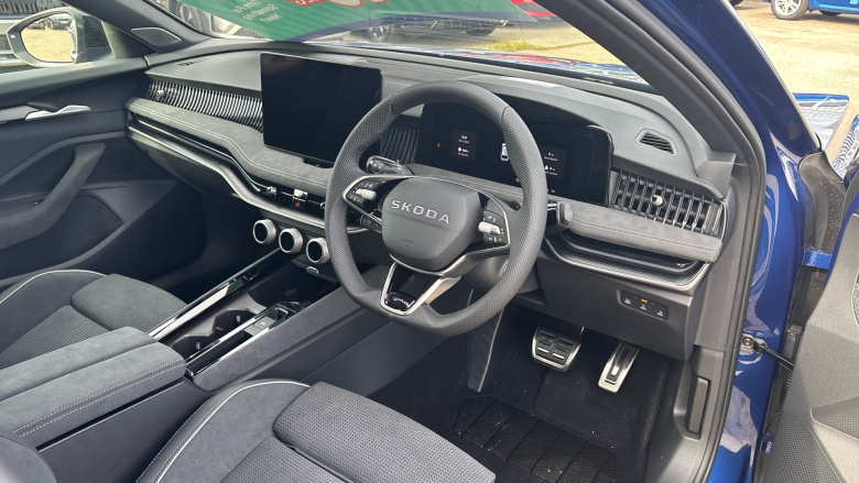 Skoda Superb 1.5 TSI iV Sportline 5dr DSG Estate